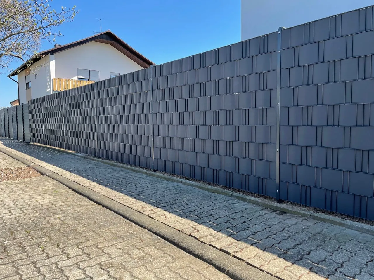 Doppelstabmatten-Zäune mit Sichtschutz: Projekt von HEID ZAUN, Foto 19