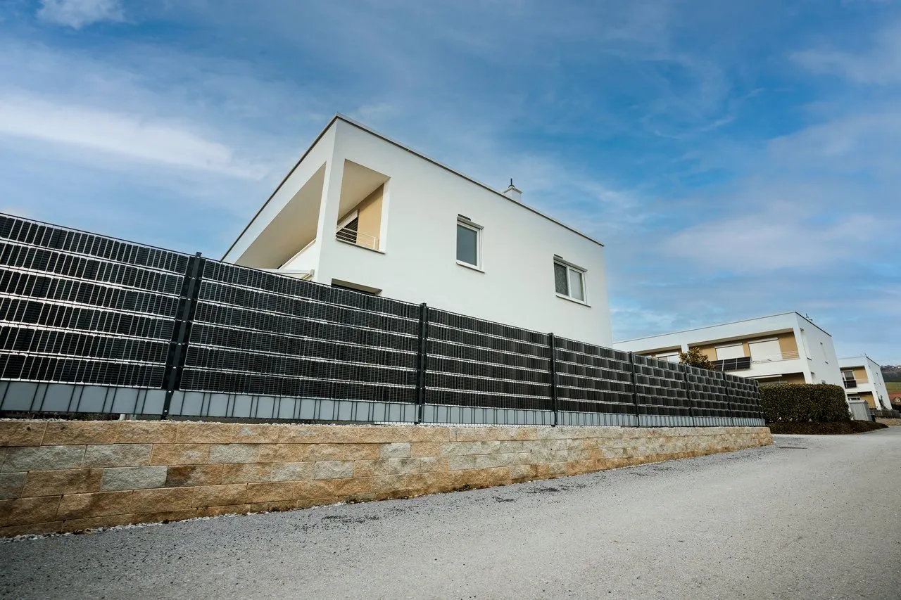 Zäune mit Solarsichtschutz: Projekt von HEID ZAUN, Foto 3